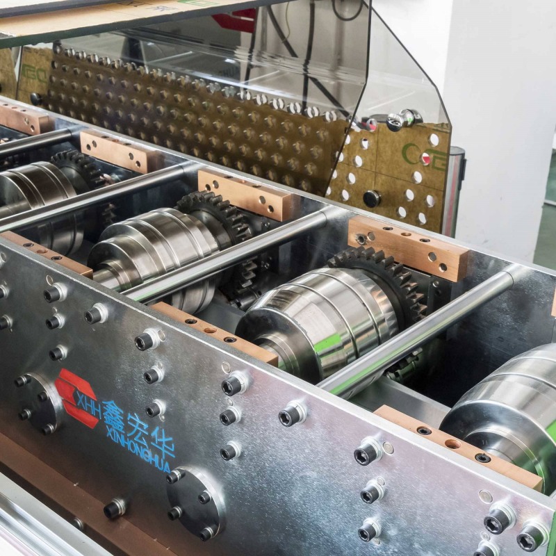 آلة تشكيل هيكل فولاذي مربع مجلفن بقوالب خفيفة الوزن جاهزة للبناء