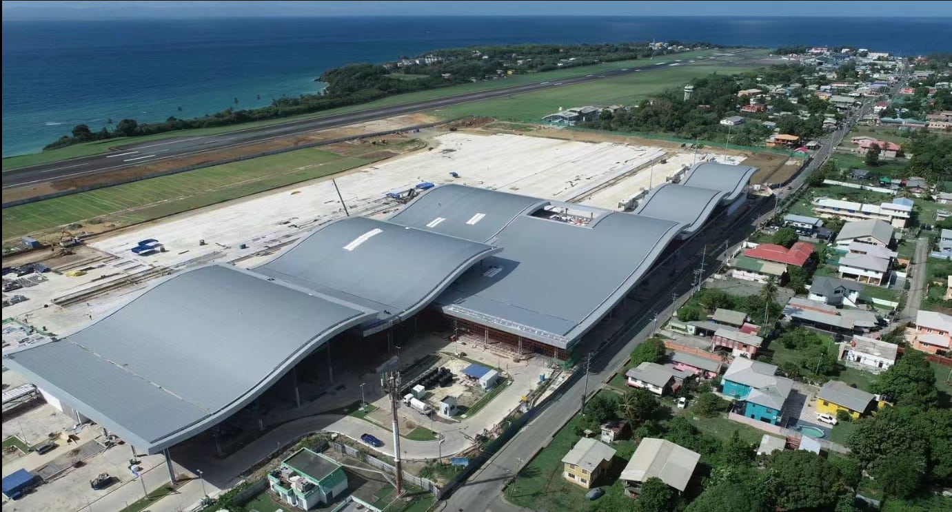 Trinidad and Tobago airport project, roofing forming/bending equipment provided by Xinhonghua