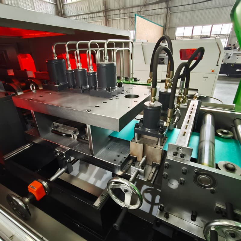 Pre-painted Steel Cold Formed Steel Frame Lgs Roll Forming Machine