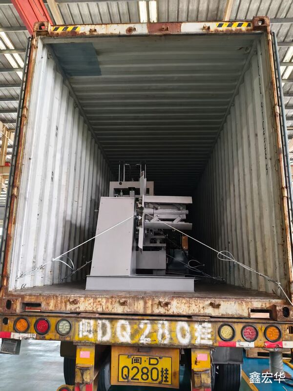 Xinhonghua Roll Forming Equipment Loaded for Shipment to Spain